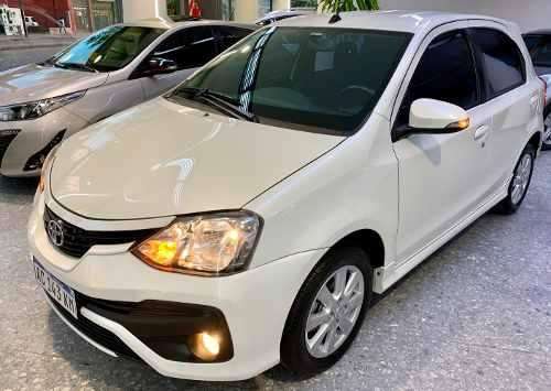 Toyota Etios 5 Puertas Autos Usados 