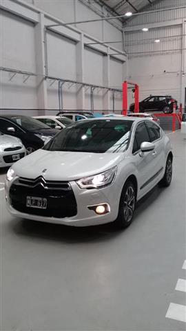 DS AUTOMOBILES DS 4 1.6 THP Sport Chic