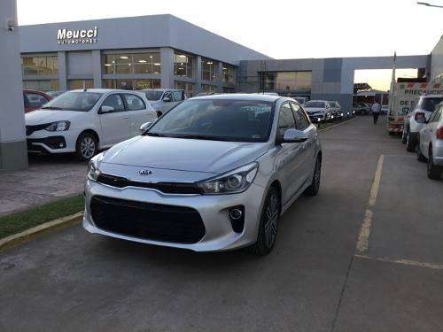 Kia Rio Sx At 1.6l Meucci Focus Ford