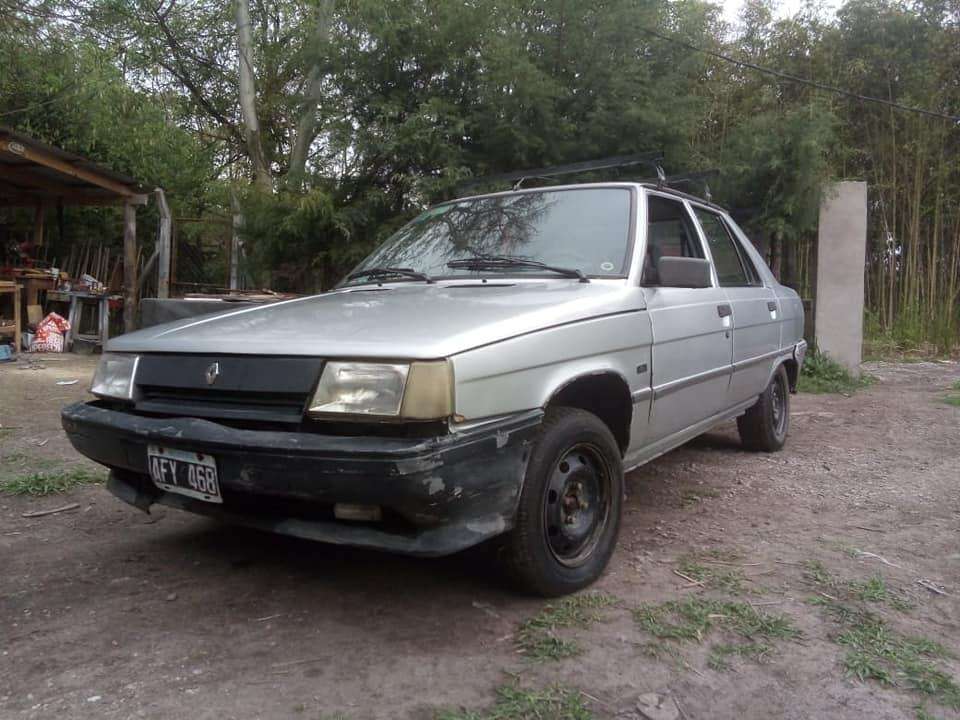 Renault 9. Nafta. Motor Nuevo