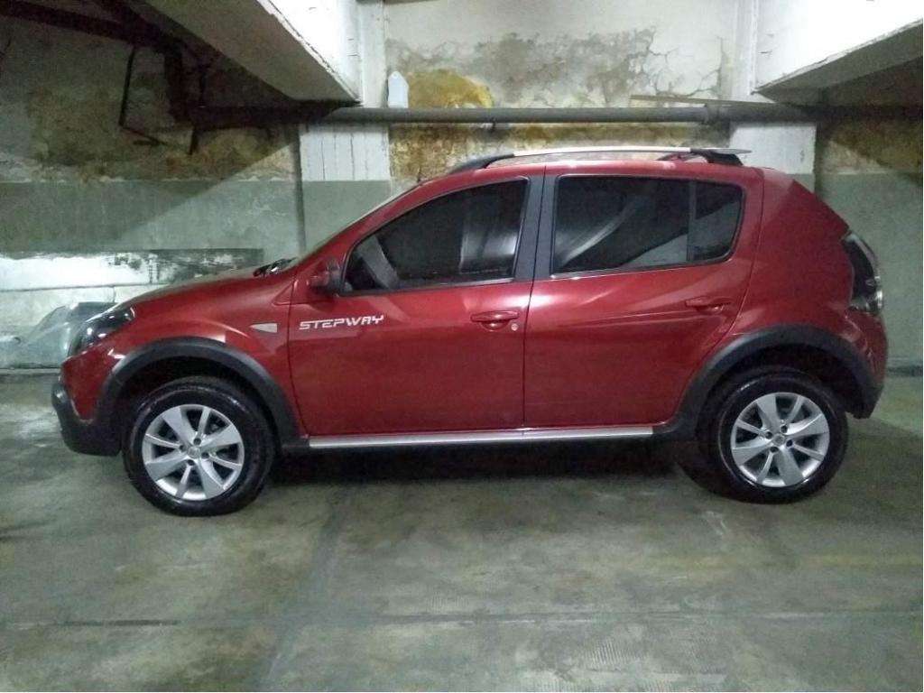  Renault Sandero Stepway Confort 1.6 Aa