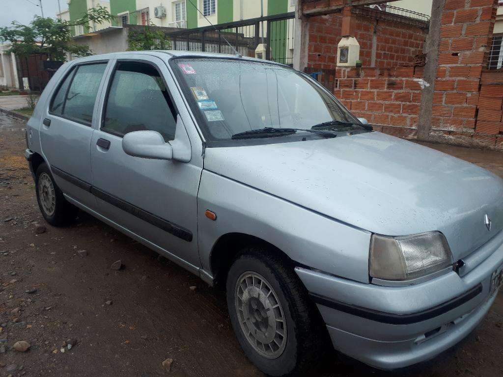 Renault Clio 95