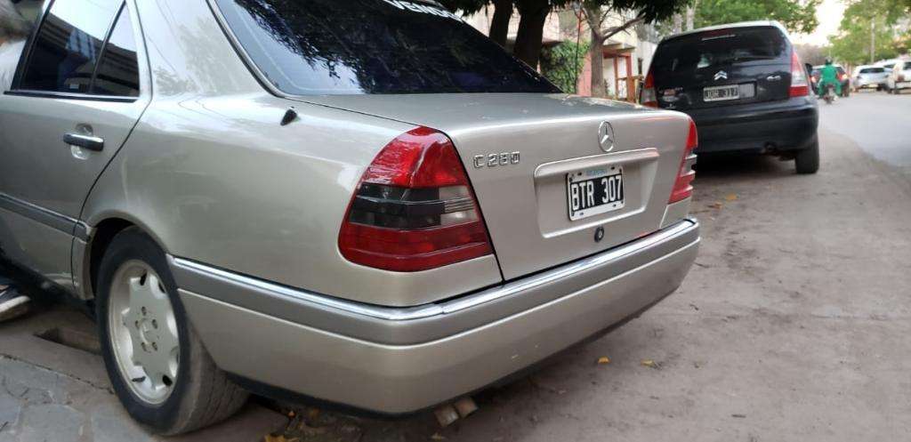 Permuvendo Mercedes Benz