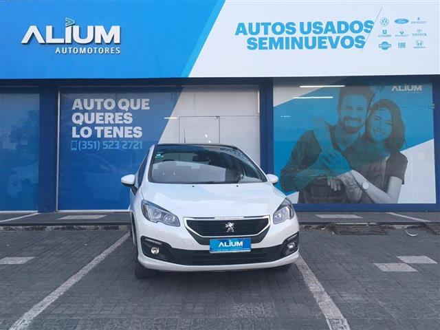 Peugeot 308 (Línea Nueva) 1.6 HDi Feline MTcv)