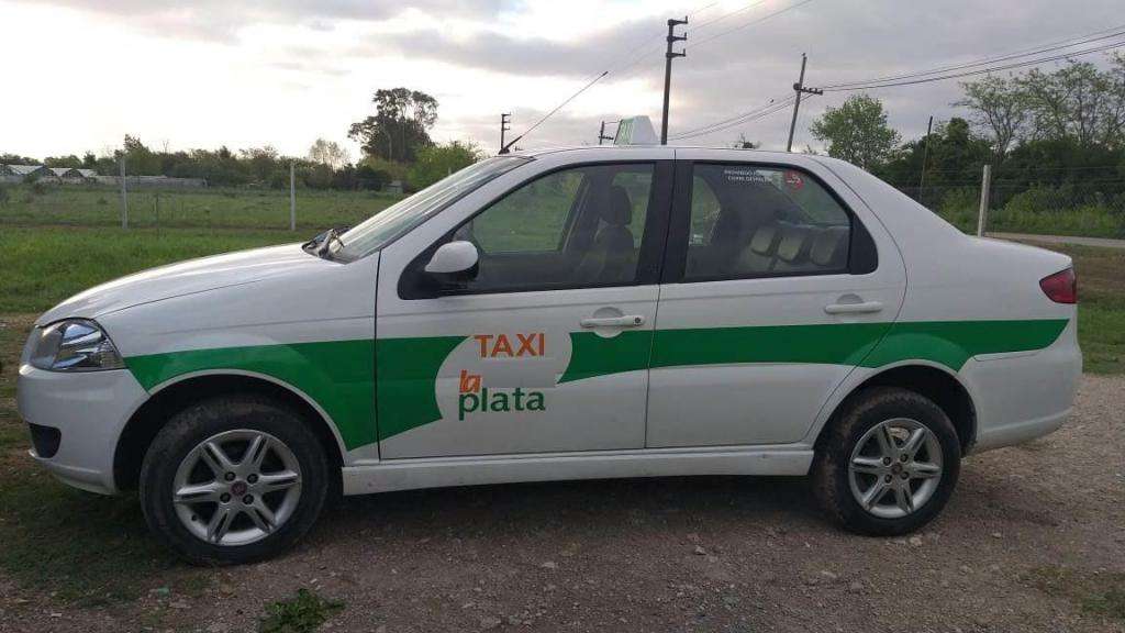 Vendo Habilitación De Taxi De La Plata Con O Sin Auto.