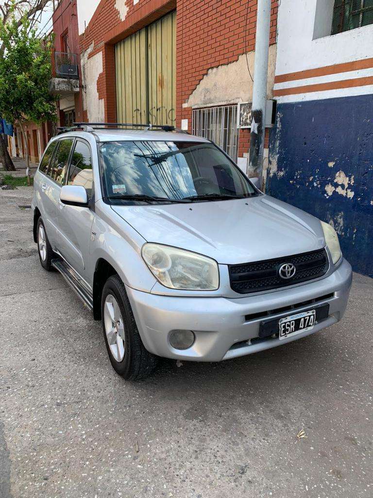 Vendo Permuto Rav4 4x4