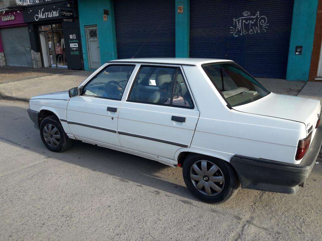 Vendo Renault 9 Mod 93