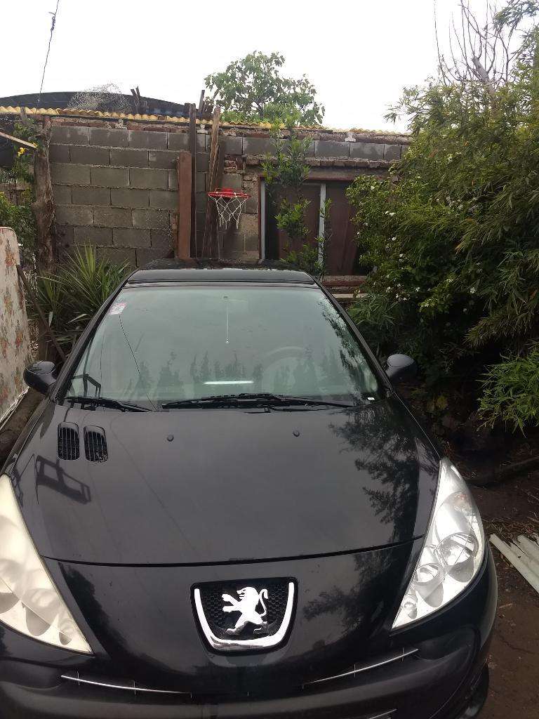 Vendo Peugeot 207 Mod  con Gnc