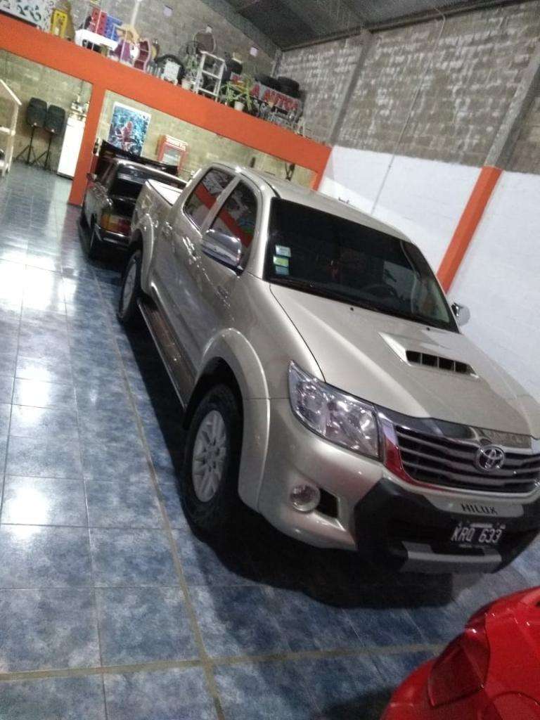 Toyota Hilux Srv Cuero 4x
