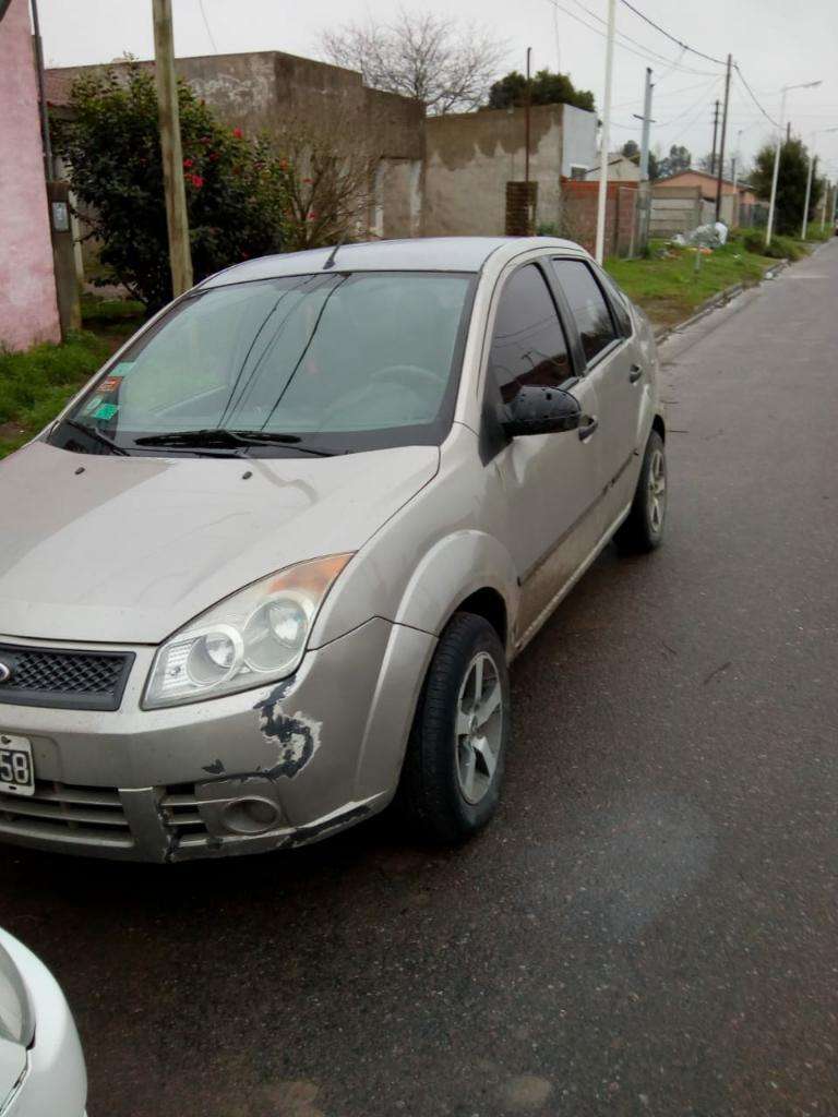 Ford Fiesta Max