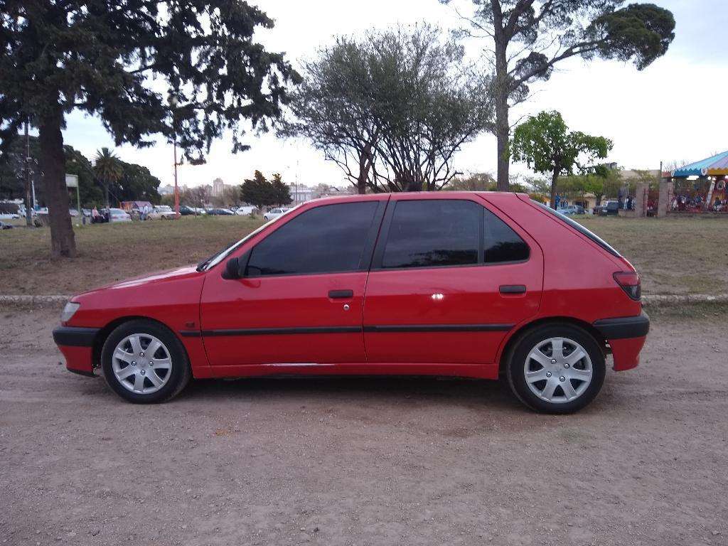 Peugeot 306