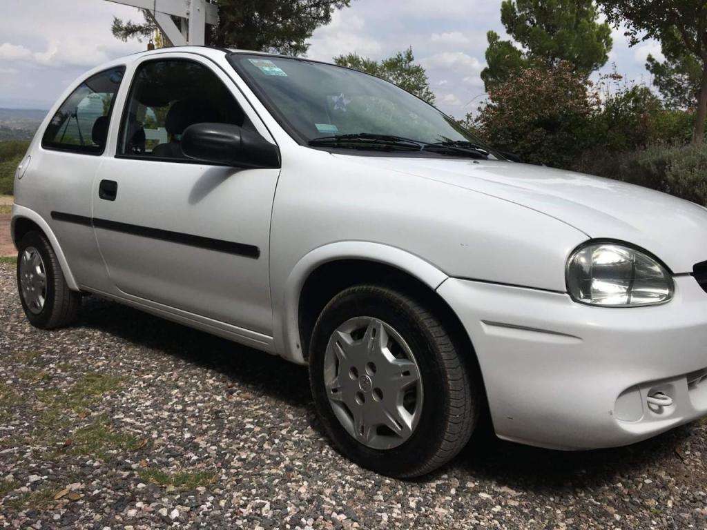 Chevrolet Corsa Classic 1.6 - 3 puertas