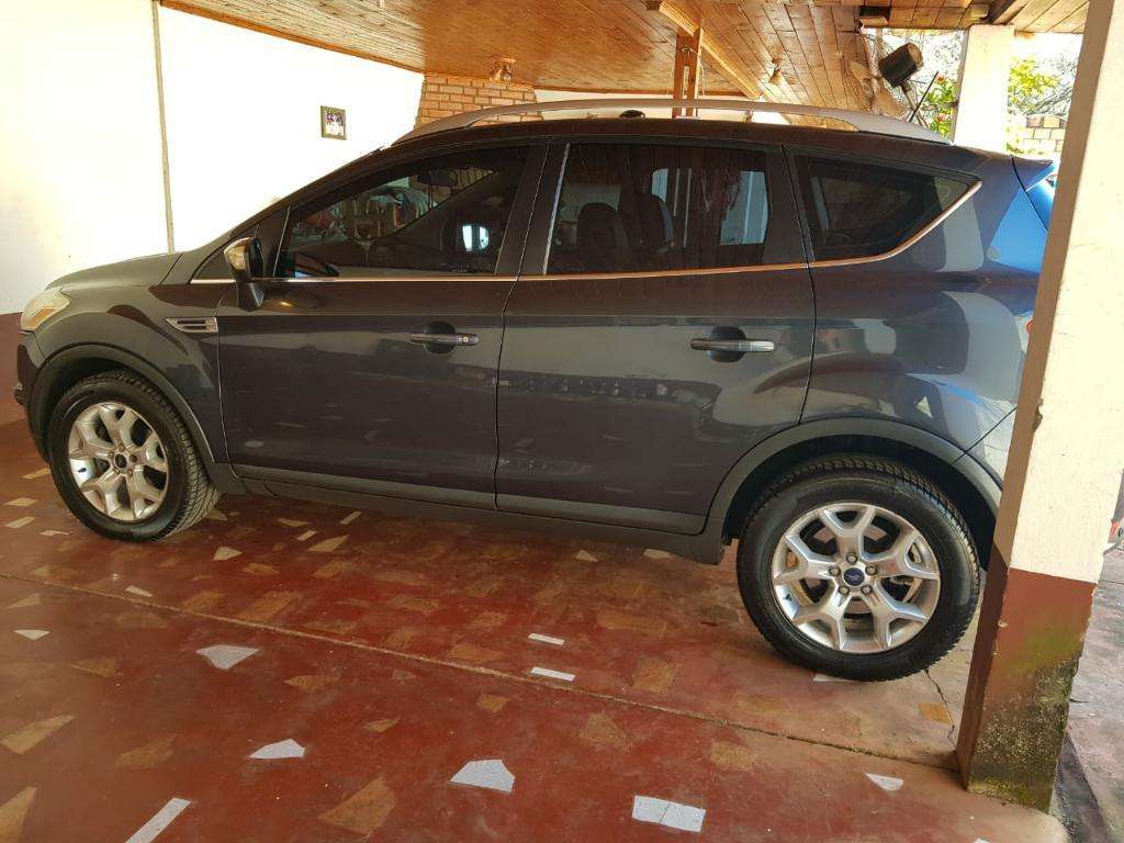 Vendo Ford Kuga Titanium