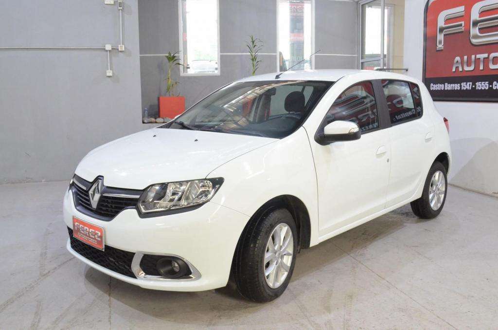 Renault Sandero Privilege 1.6 nafta  puertas impecable