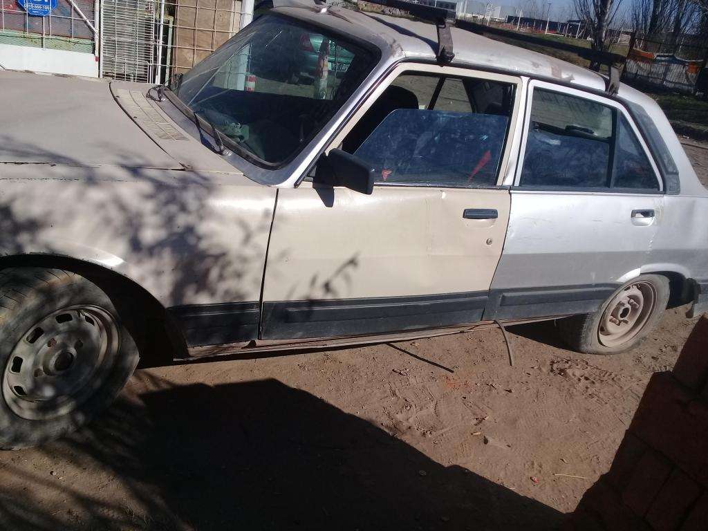 Peugeot 504 vendo urgente escucho oferta