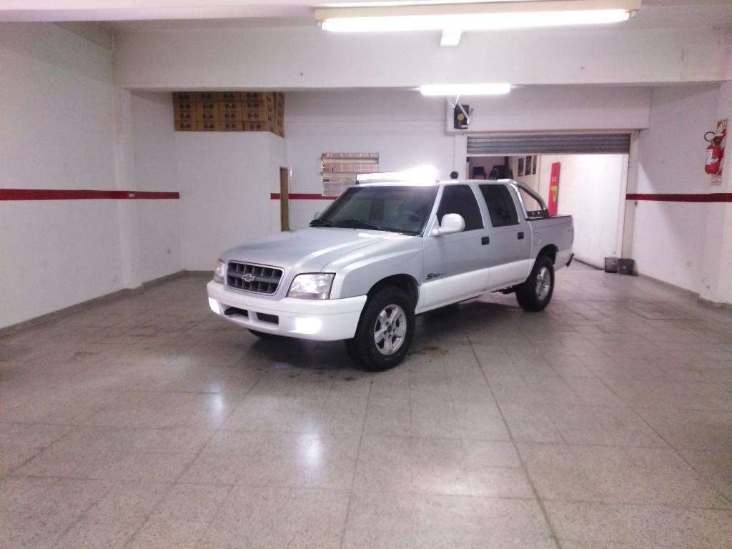 Vendo Chevrolet S10 Dlx 4x4