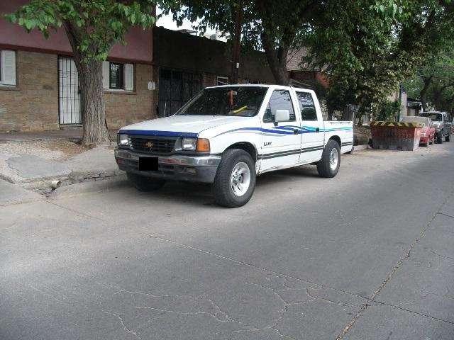 CHEVROLET LUV 2.5 Pick-up D/cab 4x2 - PERMUTARIA
