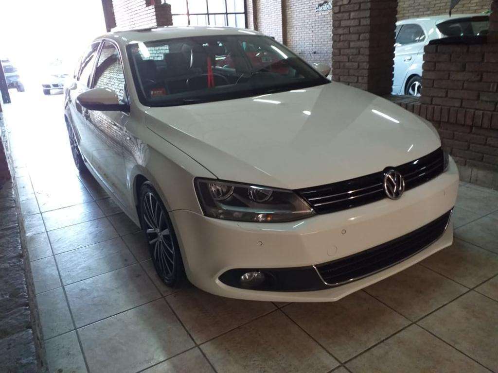 Vw Vento 2.0tsi Manual Cuero 