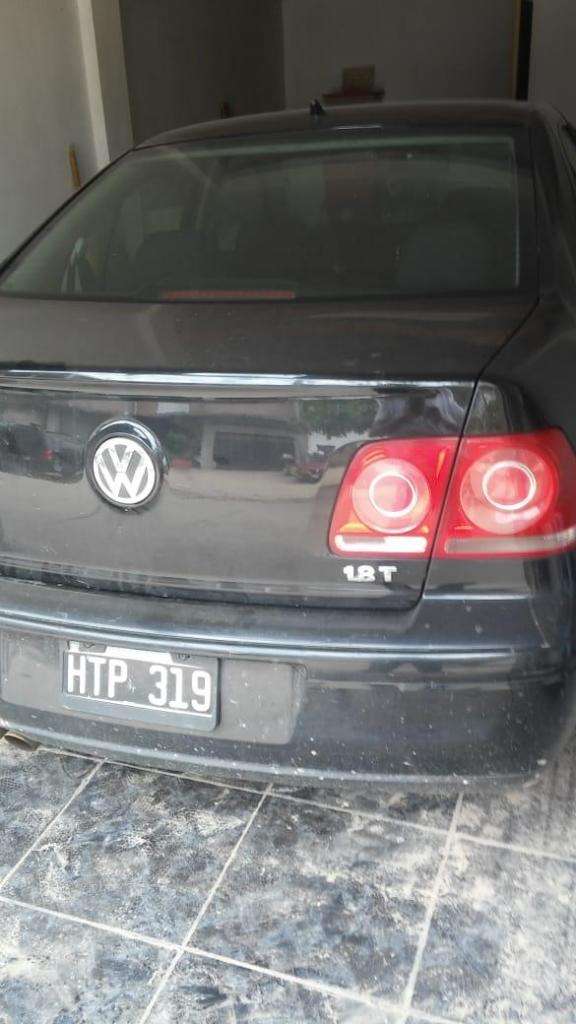VW BORA 1.8 T NEGRO
