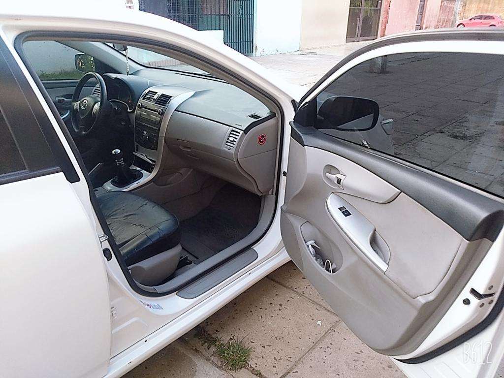 Vendo Hermoso Tiyota Corolla Xei