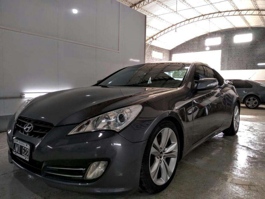 Coupe Genesis At 3.8 Vhp Unica