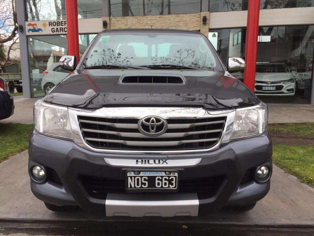 Toyota Hilux 3.0 Srv 4x