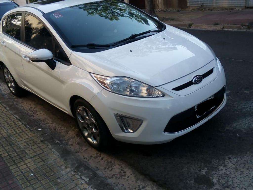 Titular vende Ford Fiesta KD Titanium 16 modelo 