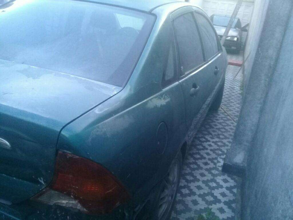 Vendo Ford Focus Modelo Disel 1.8