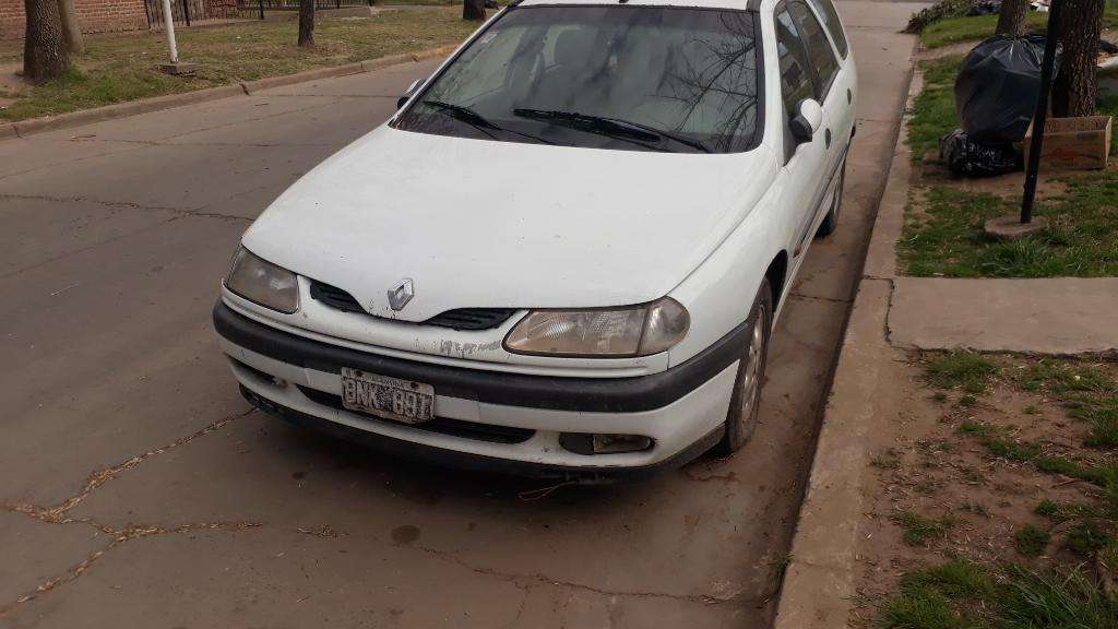 Vendo Laguna O Permuto por R 19