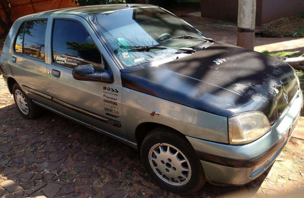 Renault Clio 2 98, Naftero 5 puertas
