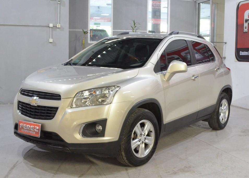 Chevrolet Tracker ltz nafta  puertas color champagne