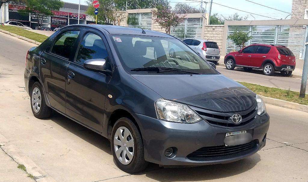 Etios  Xs 4ptas Excelente