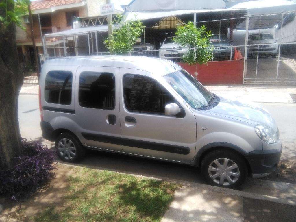 VENDO KANGOO NAFTA 5/7 ASIENTOS  AUTHENTIQUE PLUS