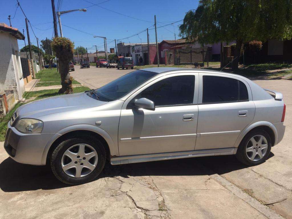 vendo chevrolet astra