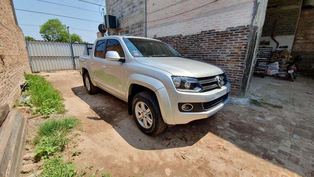 Volkswagen AMAROK 2.0 TDI 180 hp. Highline 4x2 modelo 