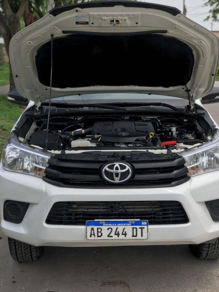 Toyota Hilux Dx Pak Nueva