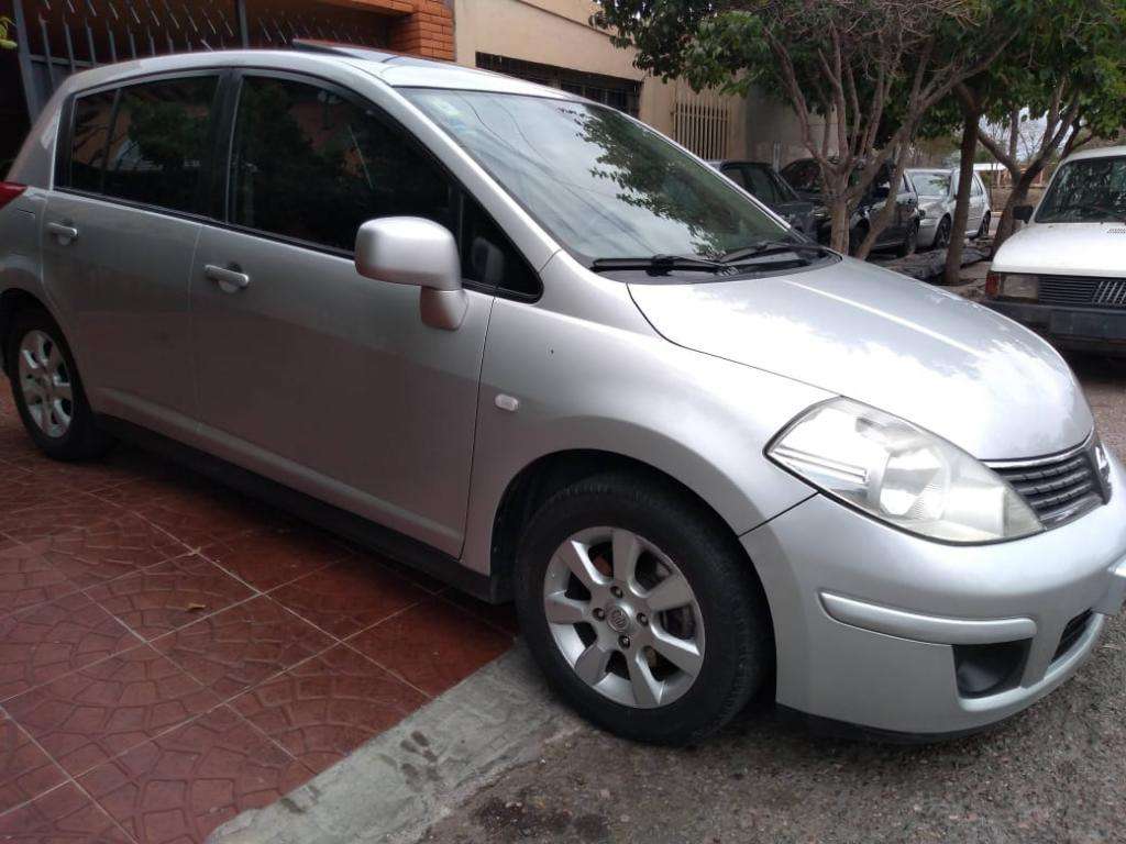 Vendo Nissan Tiida Tekna Gnc