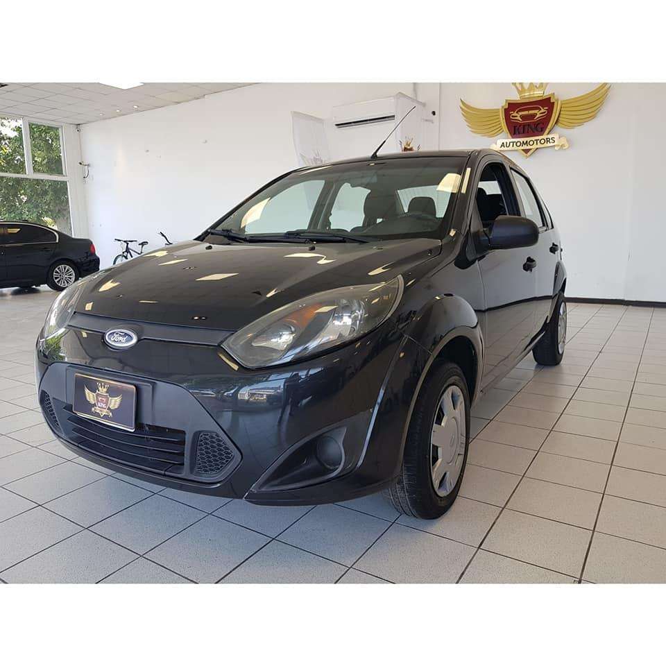 FORD FIESTA MAX  IMPECABLE!!!
