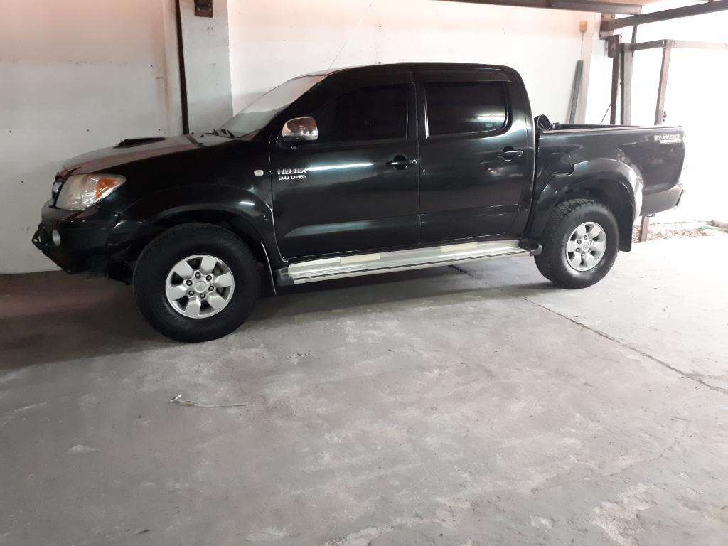 Toyota Hilux 