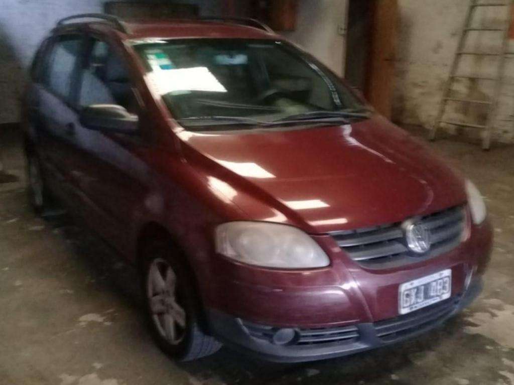 VOLKSWAGEN SURAN TRENDLINE DIESEL 1,9 MODELO  FULL