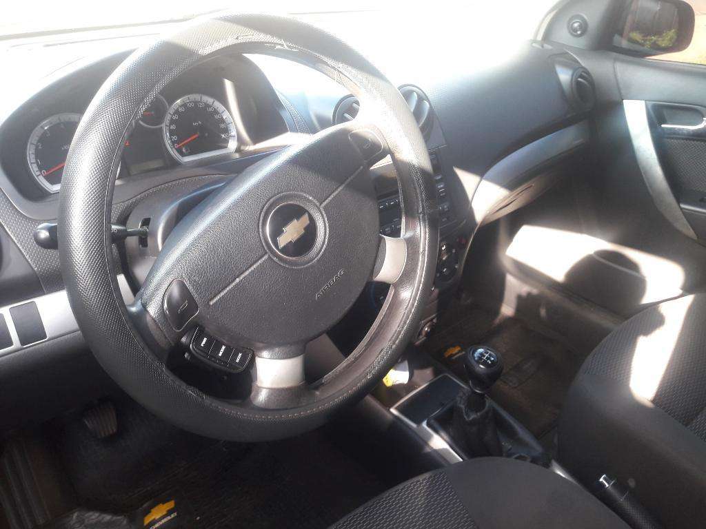 Vendo Chevrolet Aveo Modelo 