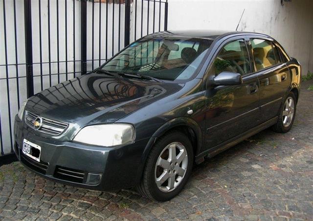 Chevrolet Astra 2.0 8v GLS Full